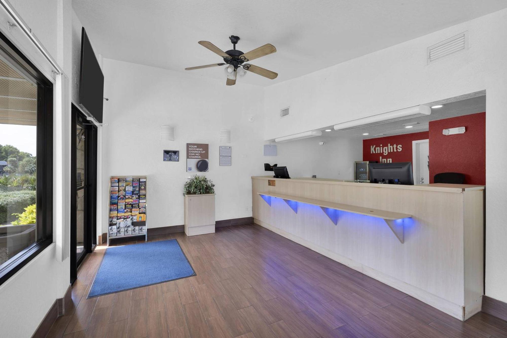 Knights Inn Jacksonville At Dix Ellis Trail Εξωτερικό φωτογραφία